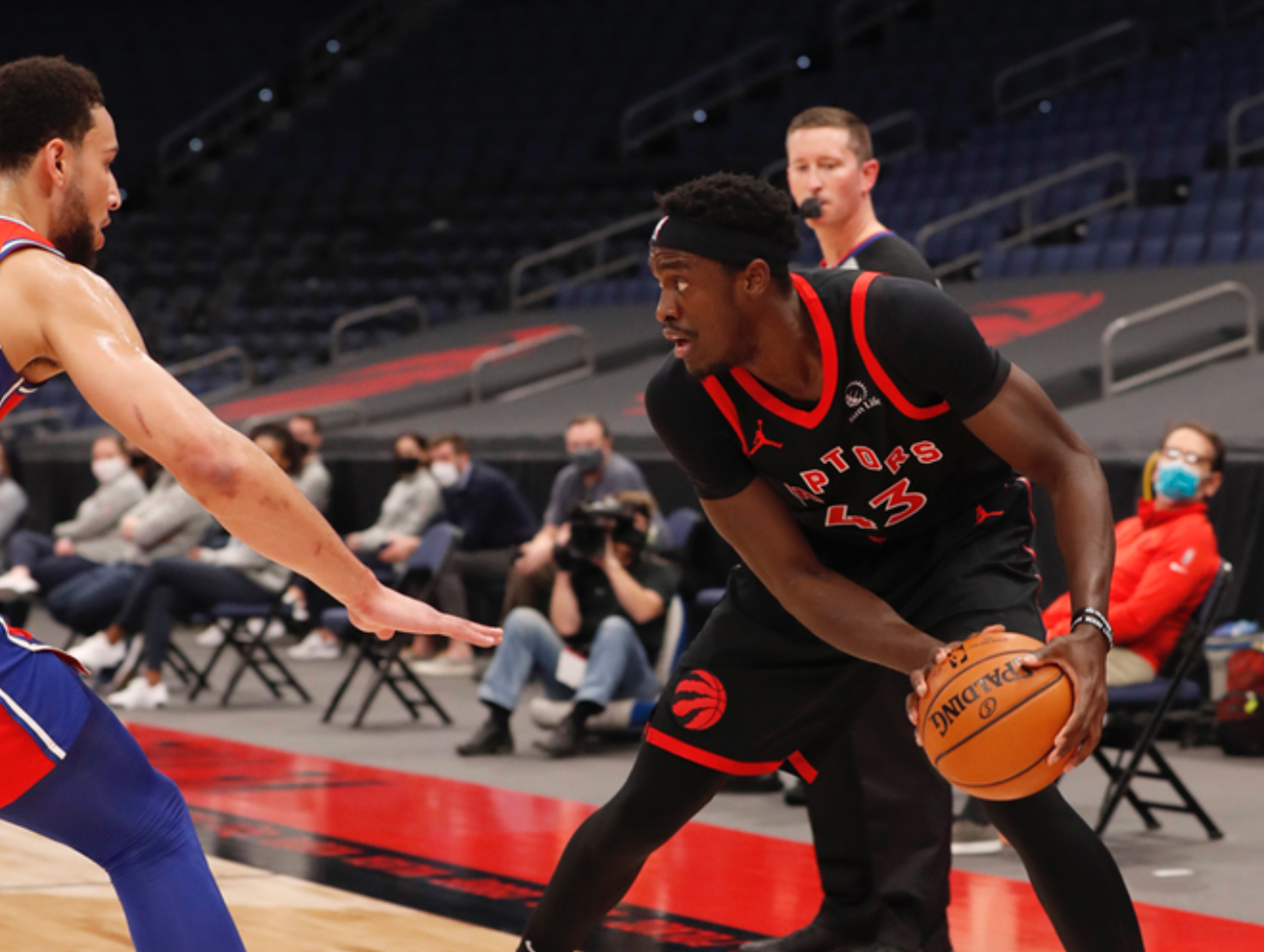 鹈鹕完胜吉林队,范弗利特带队取胜 鹈鹕完胜吉林队,范弗利特带队取胜